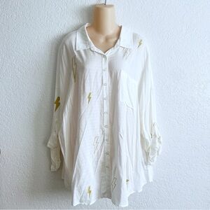 NWT Torrid Drop Shoulder Button Up Front Top White Gold Lightning Bolt Size 3X